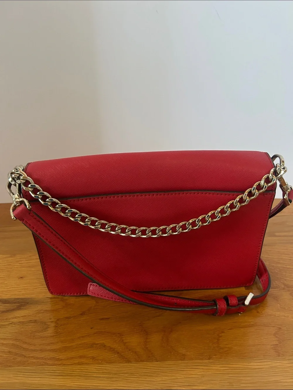 Kate Spade New York CAMERON CONVERTIBLE CROSSBODY in Red with Matching Wallet